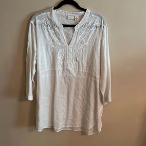 Cool seer-sucker tunic white blouse.  Shirttail hem